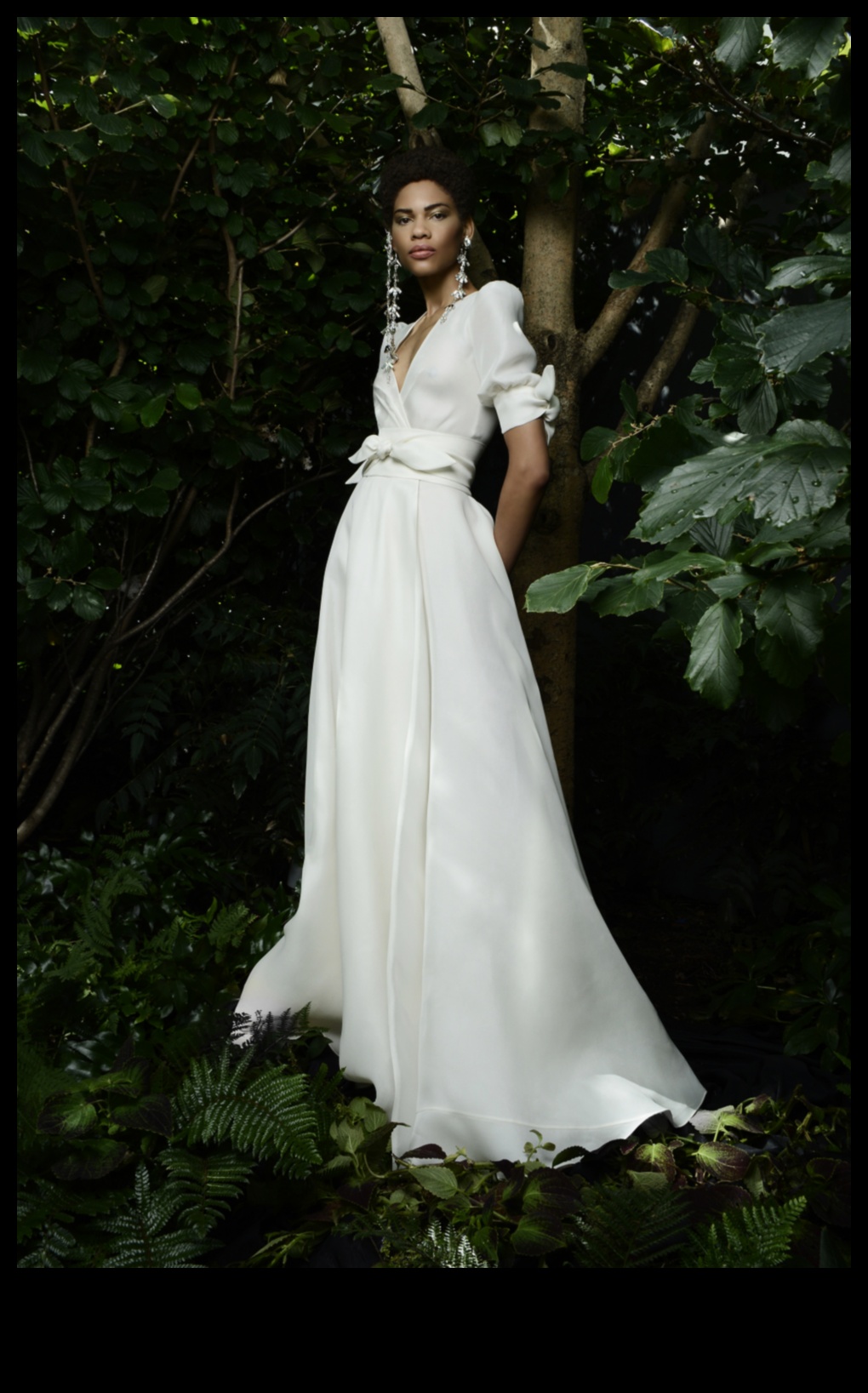 Bohemian Wedding Dress A Fashion-Forward Take on Free-Spirited Elegance 5 Ελεύθερο πνεύμα κομψότητας: Bohemian Wedding Attire Magic