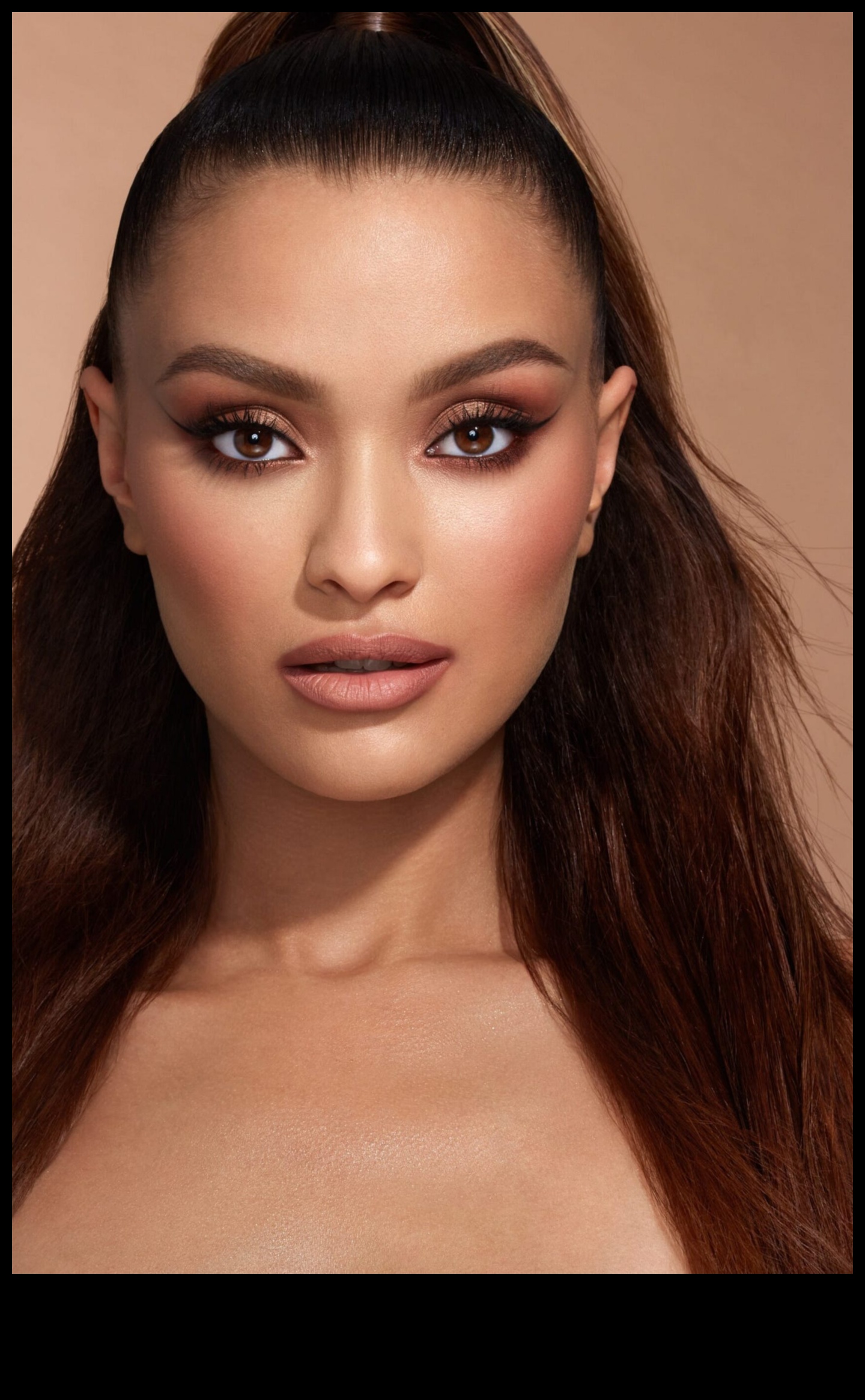 Bold Lips, Bold Choices: Embracing Statement Colors στο βραδινό μακιγιάζ